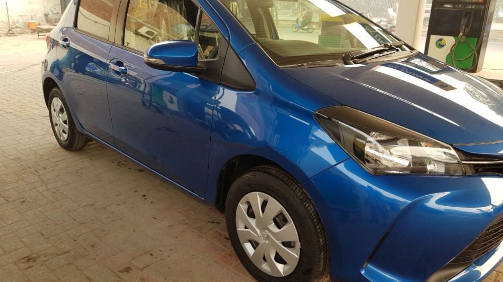 Toyota Vitz F Intelligent Package 1.0 2016