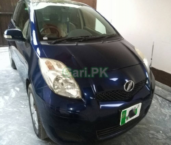 Toyota Vitz F 1.3 2008