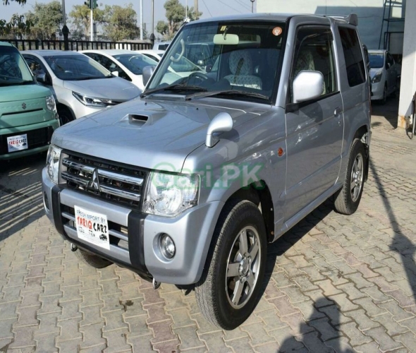 Mitsubishi Pajero Mini Limited 2012