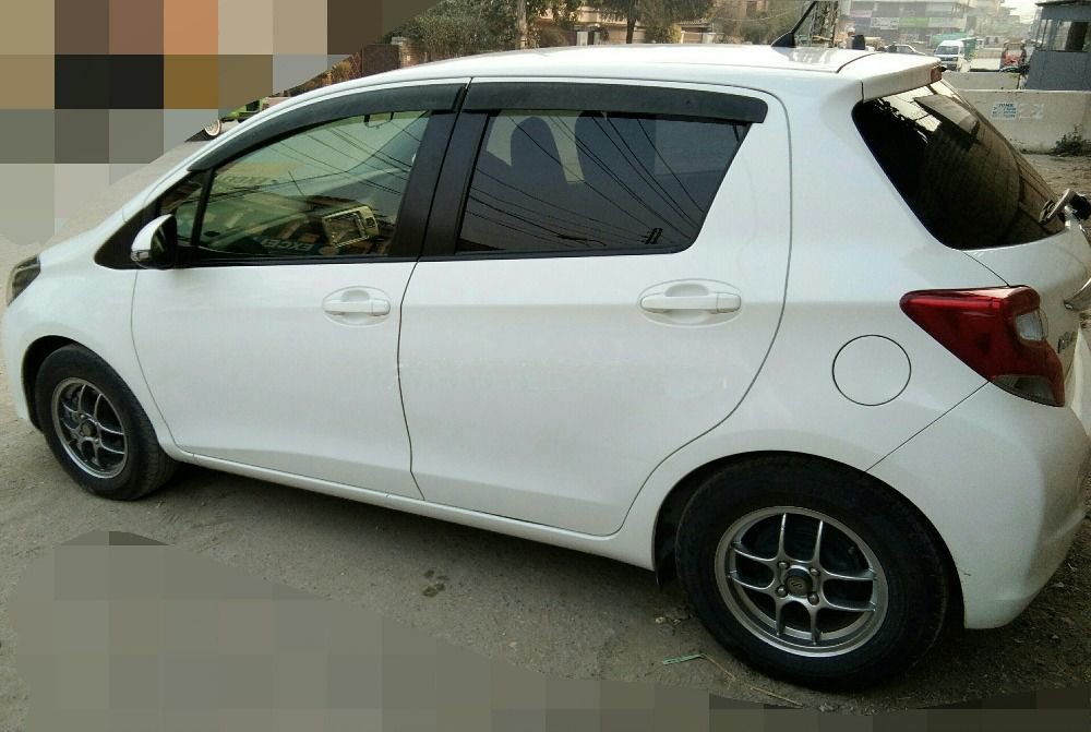 Toyota Vitz Jewela 1.0 2014