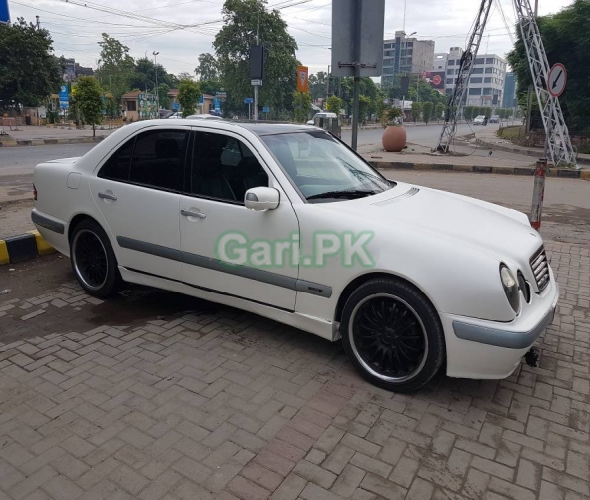 Mercedes Benz E Class E320 2003