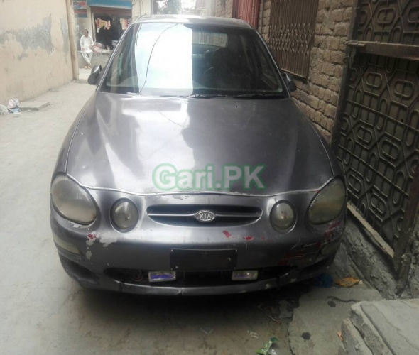 KIA Spectra 1.5 2001