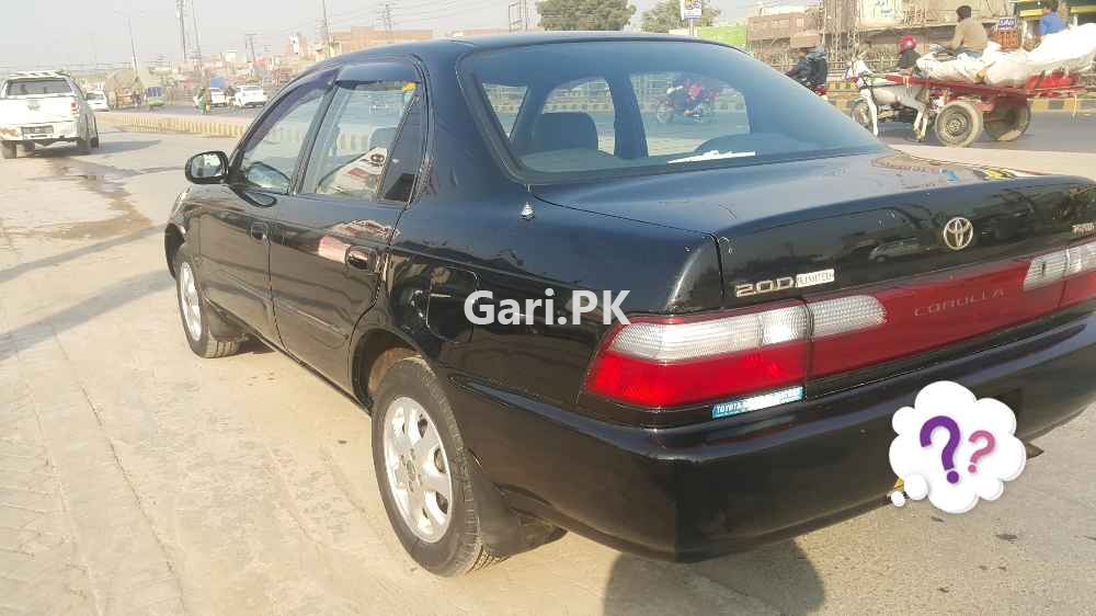 Toyota Corolla XE Limited 2001