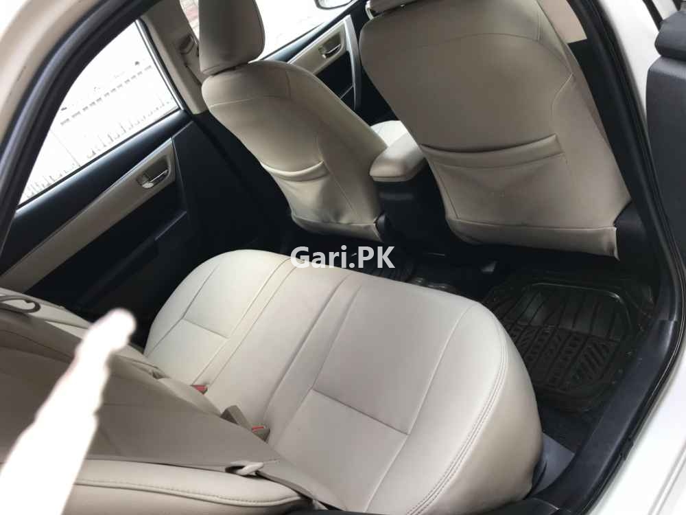 Toyota Corolla Altis Automatic 1.6 2016