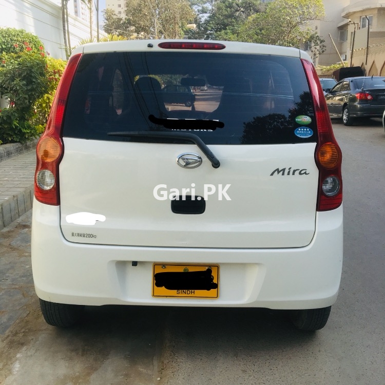 Daihatsu Mira L 2012