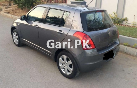 Suzuki Swift DLX 1.3 2013