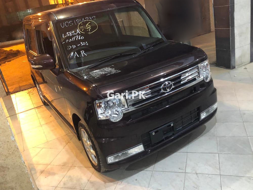 Toyota Pixis Space L 2016