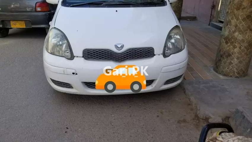 Toyota Vitz  2002