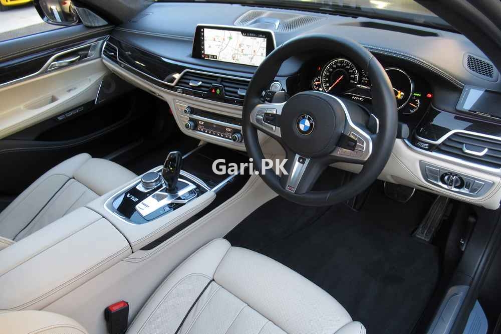 BMW 7 Series 760Li 2017