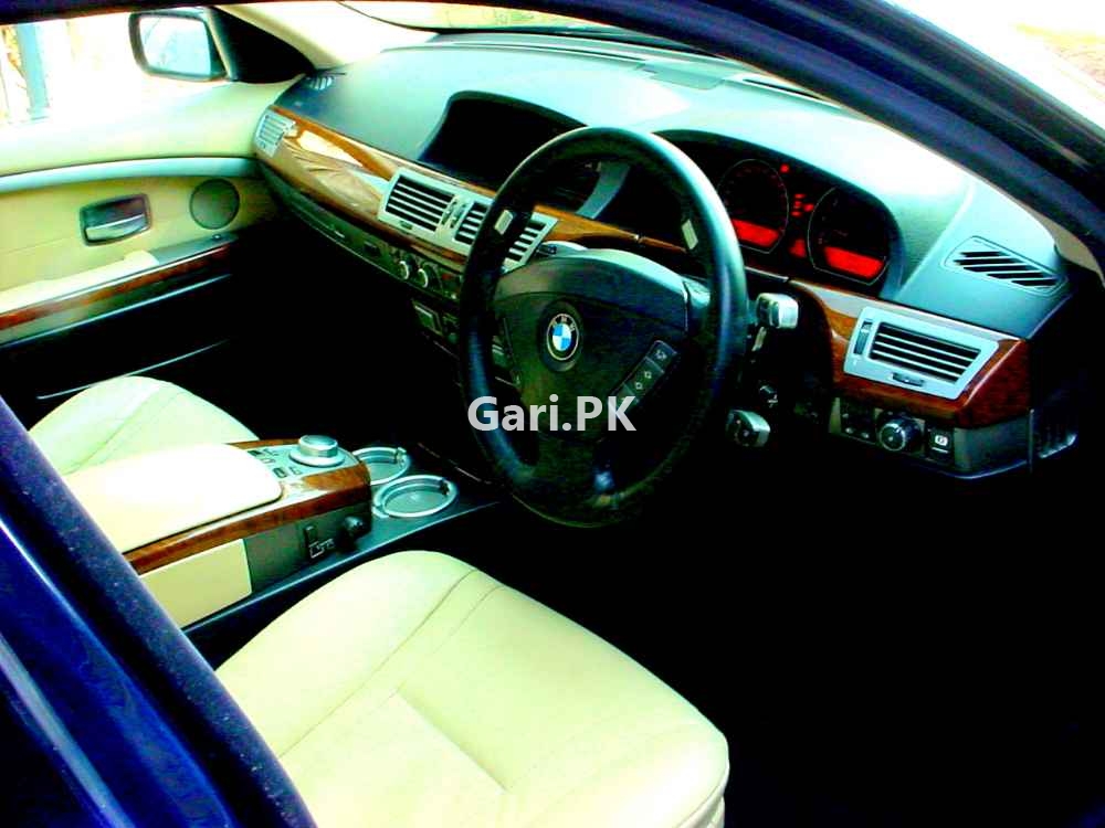 BMW 7 Series  2005