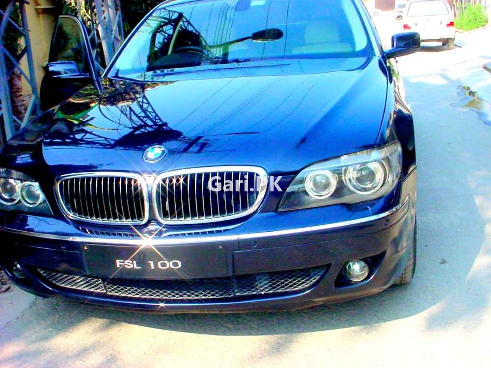 BMW 7 Series  2005