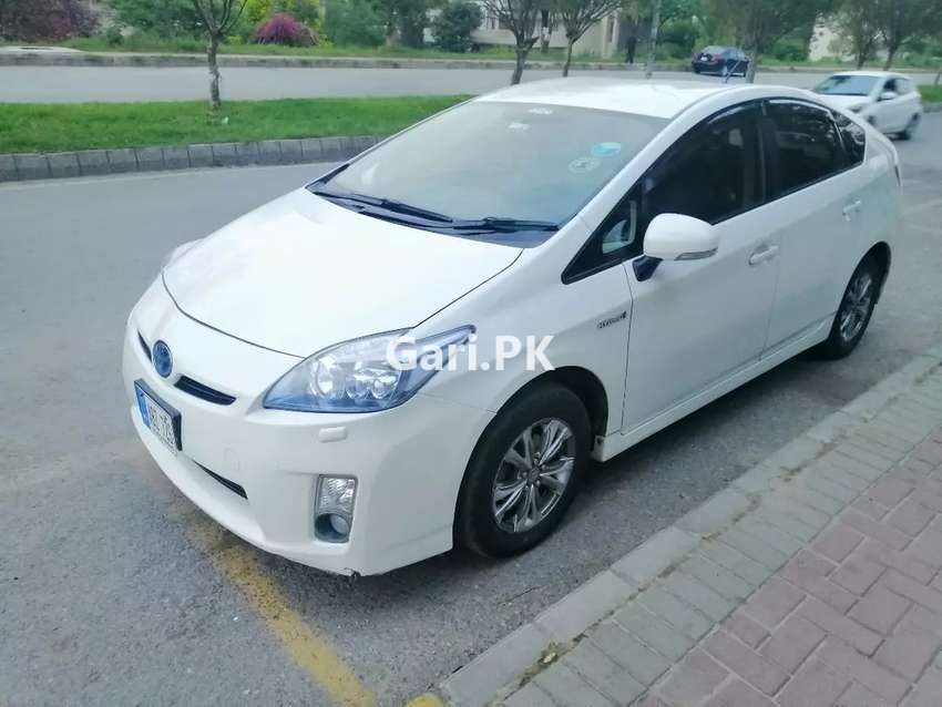 Toyota Prius  2011