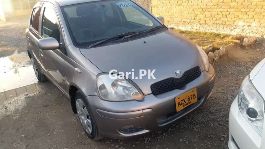 Toyota Vitz  2004