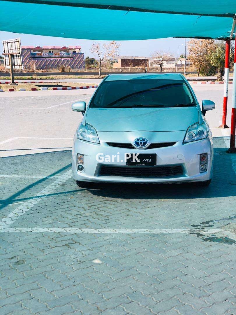 Toyota Prius  2010