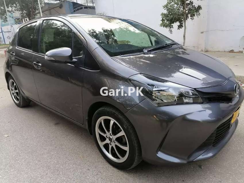 Toyota Vitz  2016