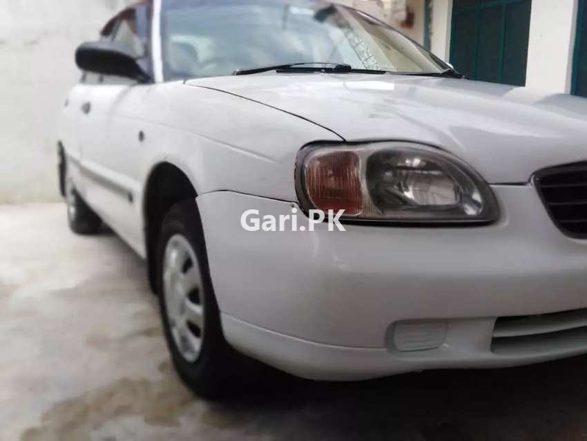 Suzuki Baleno  2002