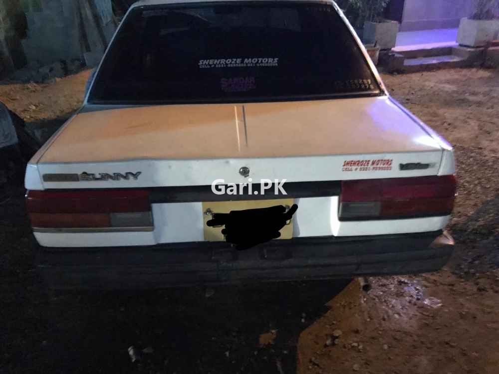 Nissan Sunny LX 1989