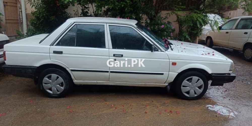 Nissan Sunny LX 1989