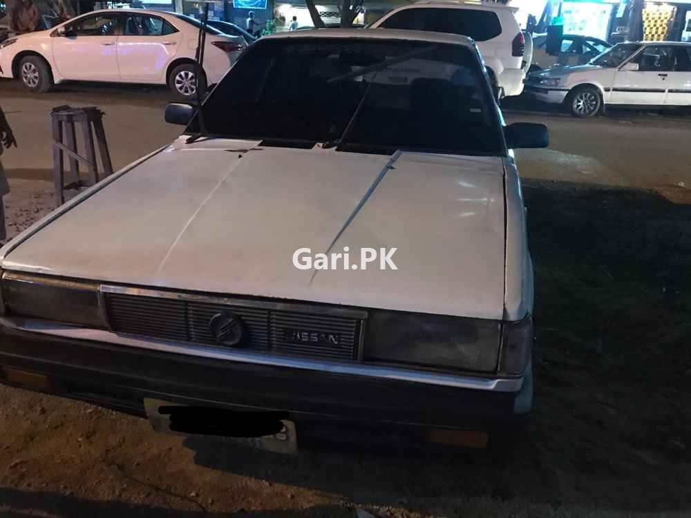 Nissan Sunny LX 1989