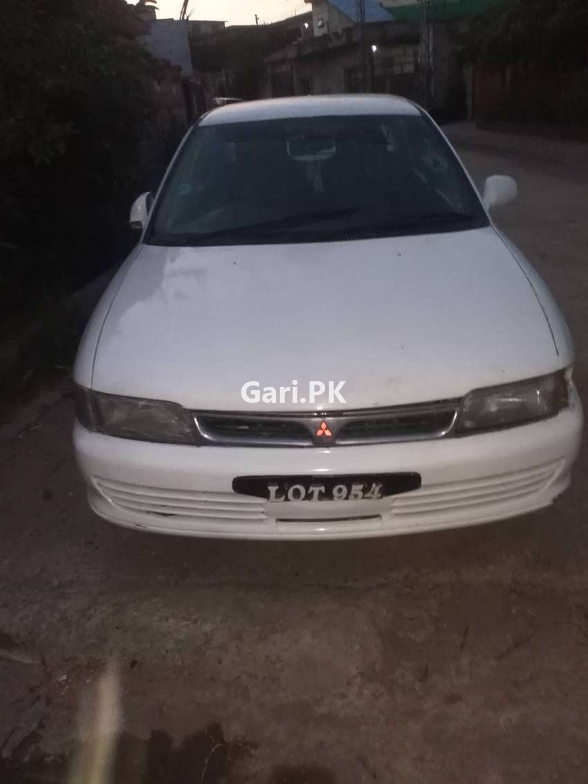 Mitsubishi Lancer  1993