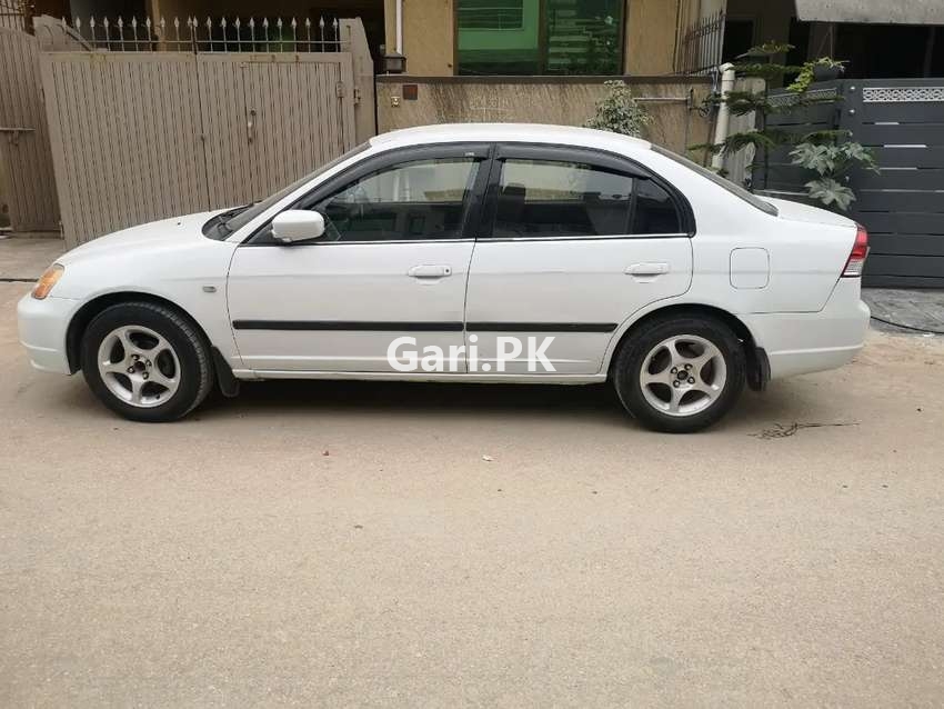 Honda Civic EXi 2001