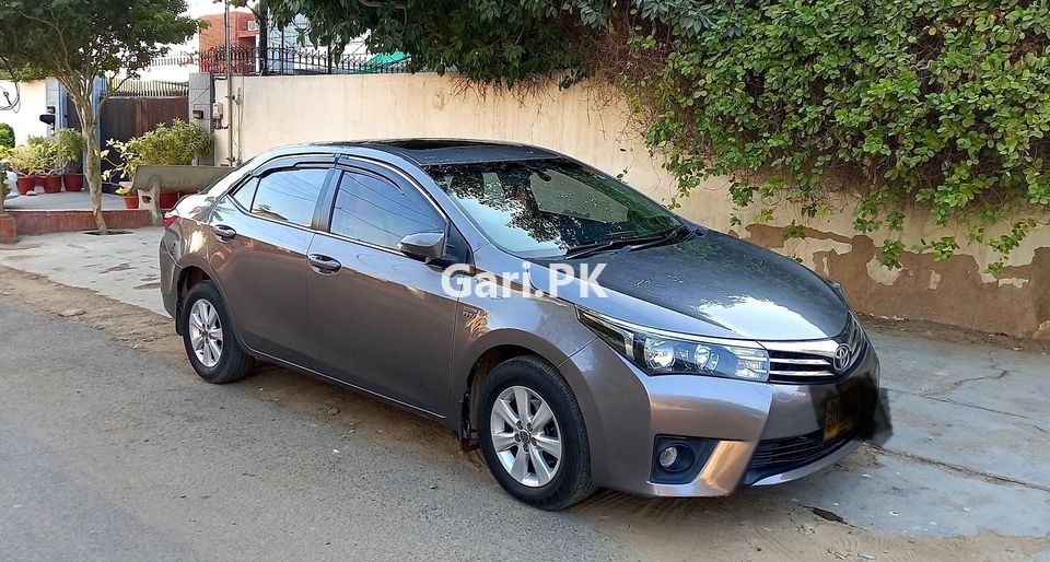 Toyota Corolla Altis Grande 1.8 2015