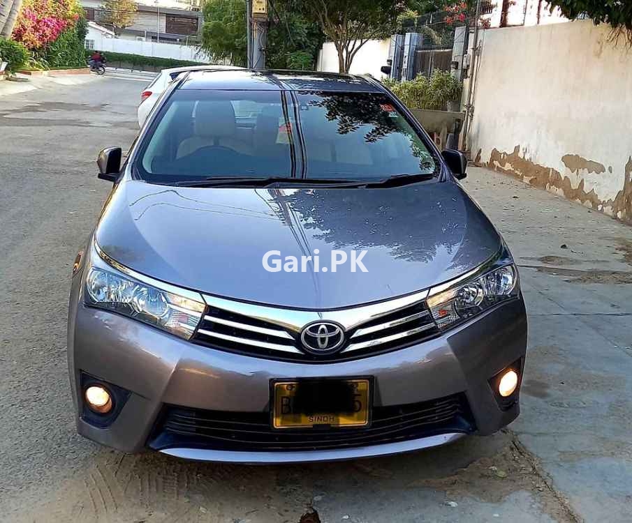 Toyota Corolla Altis Grande 1.8 2015