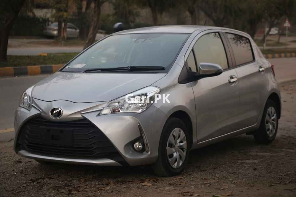 Toyota Vitz F INTELLIGENT PACKAGE 1.0 2018