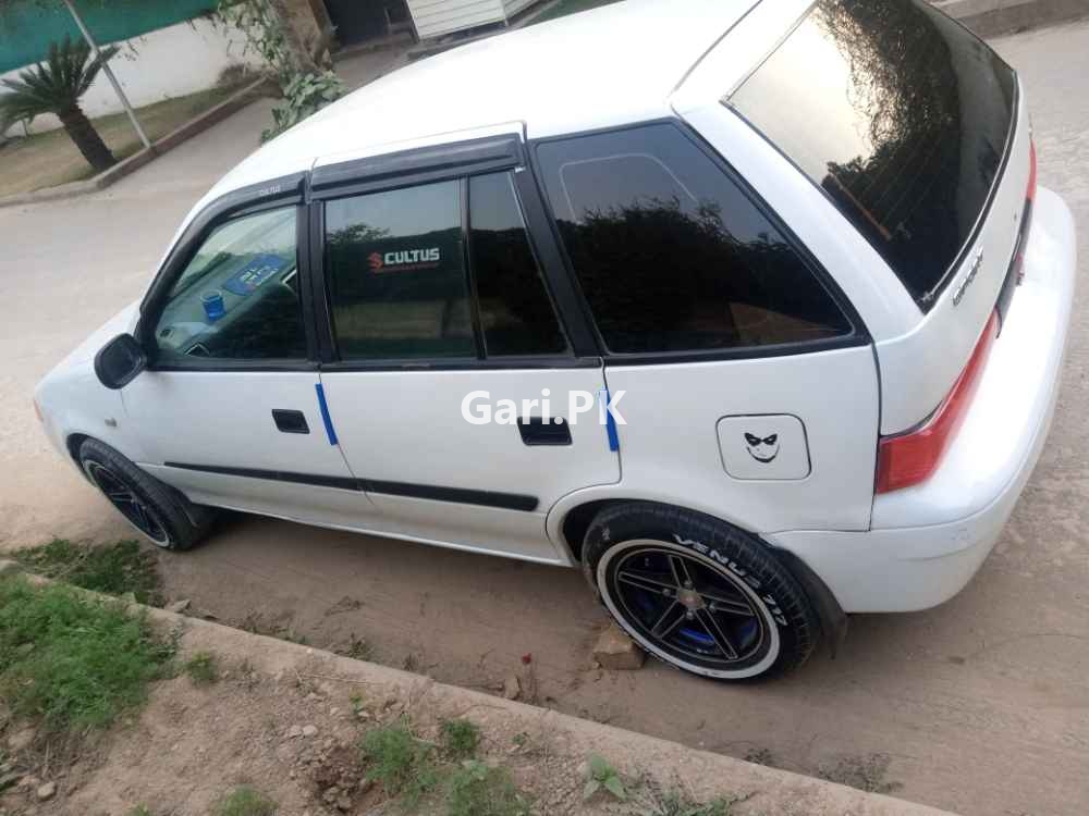 Suzuki Cultus  2010