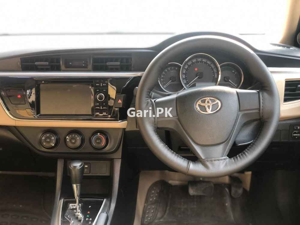 Toyota Corolla Altis 1.6 2017