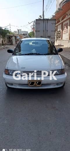 Suzuki Baleno  2001