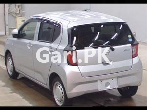 Daihatsu Mira  2018