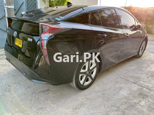 Toyota Prius  2015