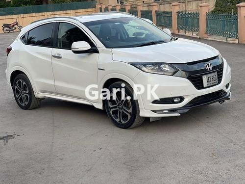 Honda Vezel Hybrid Z  Sensing 2014