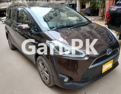 Toyota Sienta  2016