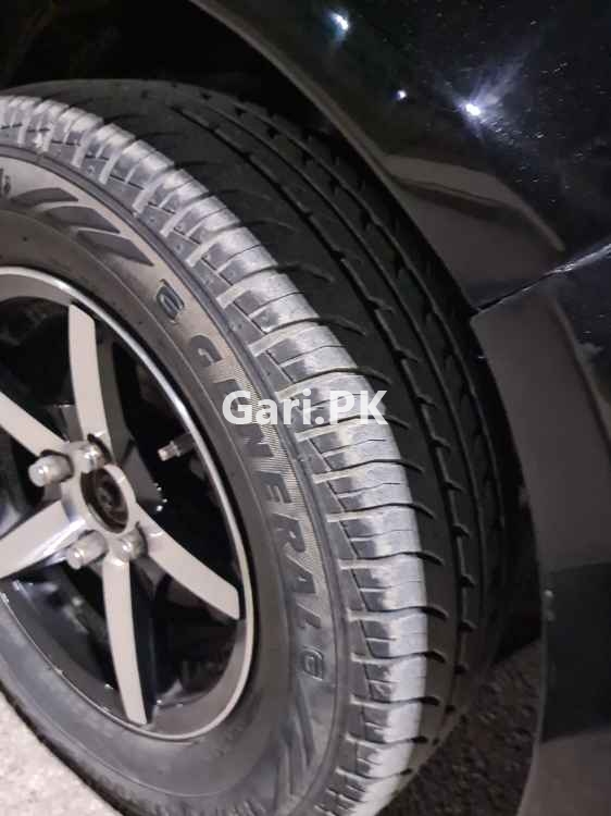 Toyota Passo + Hana 1.0 2011 Toyota Passo + Hana 1.0 2011