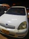 Toyota Vitz  2004 For Sale in Karachi