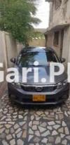 Honda Civic VTi Oriel Prosmatec 1.8 i-VTEC 2015 For Sale in Karachi