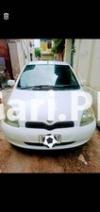 Toyota Vitz F 1.0 2001 For Sale in Peshawar