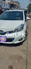 Toyota Vitz  2013 For Sale in Peshawar