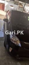 Toyota Prius  2015 For Sale in Karachi