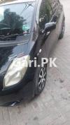 Toyota Vitz  2005 For Sale in Lahore