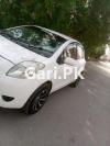 Toyota Vitz  2005 For Sale in Karachi