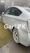 Toyota Prius G 1.8 2010 For Sale in Lahore