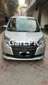 Toyota Noah  2014 For Sale in PIA Housing Scheme - Block D