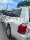 Mitsubishi Pajero  2004 For Sale in Sahiwal