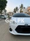 Toyota Aqua GLI 2015 For Sale in Karachi