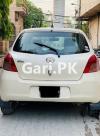 Toyota Vitz U 1.0 2007 For Sale in Lahore