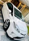 Toyota Prius G Touring Selection Leather Package 1.8 2014 For Sale in Islamabad