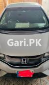 Honda Fit 1.5 Hybrid S Package 2015 For Sale in Lahore